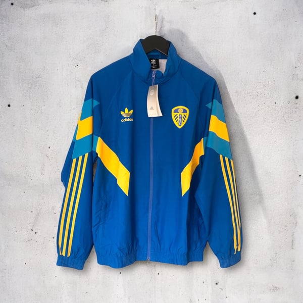 Image of RETRO STYLE WINDBREAKER