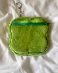 Image 2 of chubby clover pouch