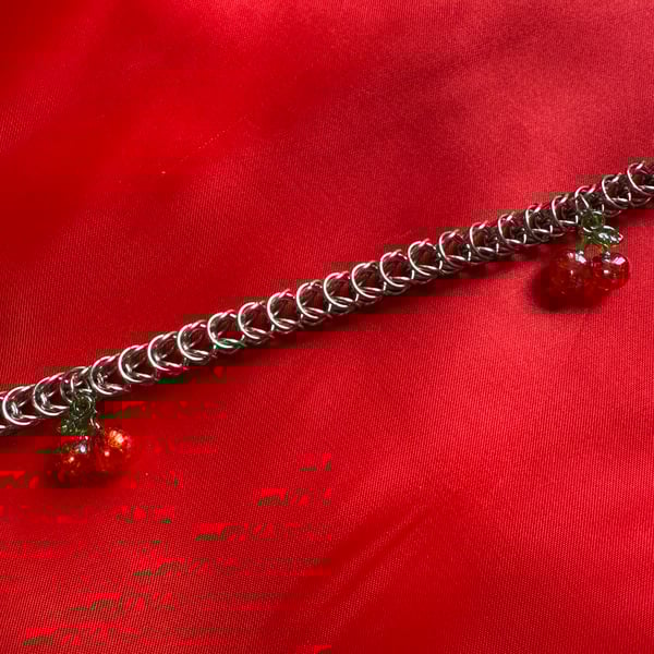 Image of cherry bag chain 