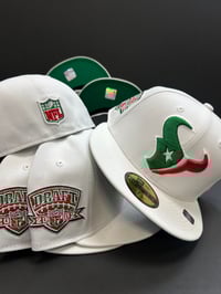 Image 3 of New Era 59Fifty White Red Green Cinco Pack