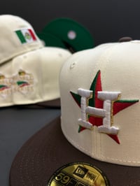 Image 4 of New Era 59Fifty Viva Mex Cinco Pack
