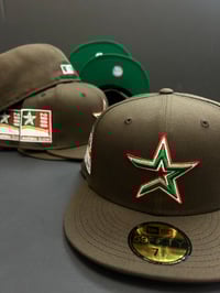 Image 1 of New Era 59Fifty Brown Pride Cinco Pack