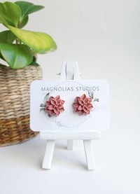 Image 7 of Flower Studs (L)