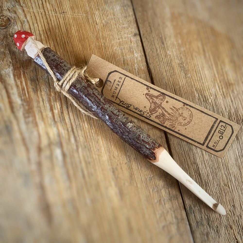 Image of 5.5mm hand carved crochet hooks