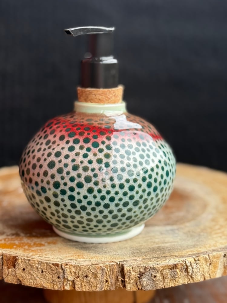 Image of SOAP BOTTLE / 008
