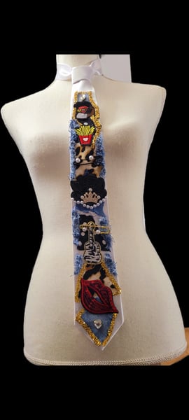 Image of The Neck Diva