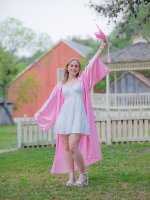 Image of 30-Minute Senior Mini-Session at Bracken Village