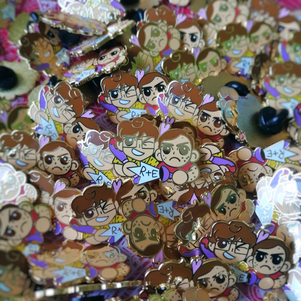 R+E (pin) 