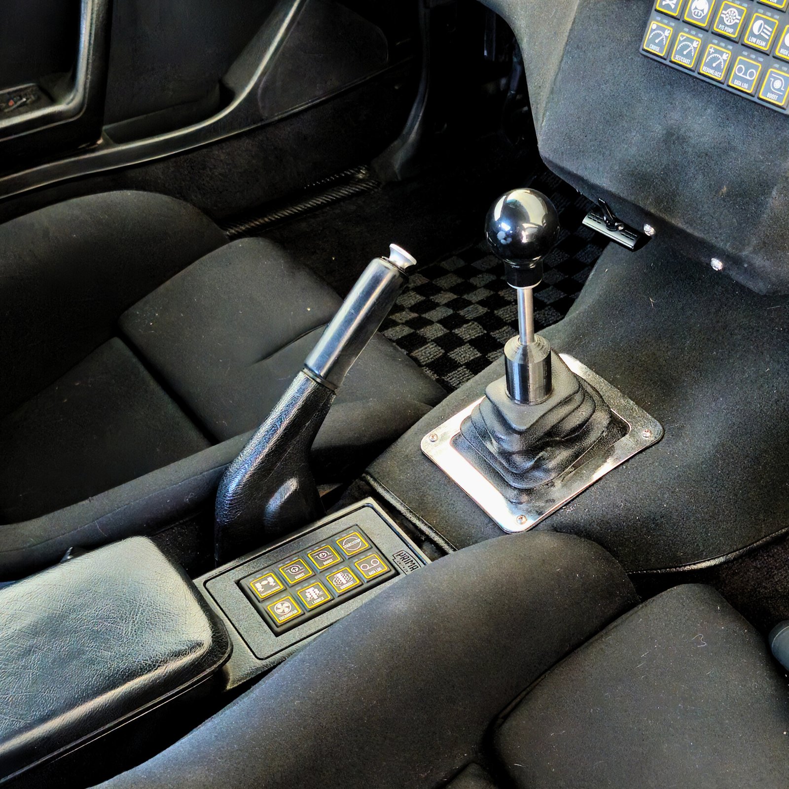 Mazda RX7 FC3S Can Keypad center console mount | Primal Garage
