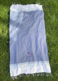 Image 7 of  PRE-COMMANDE - Fouta de plage brodée "LIBERTE" - Collab' ADOLIE