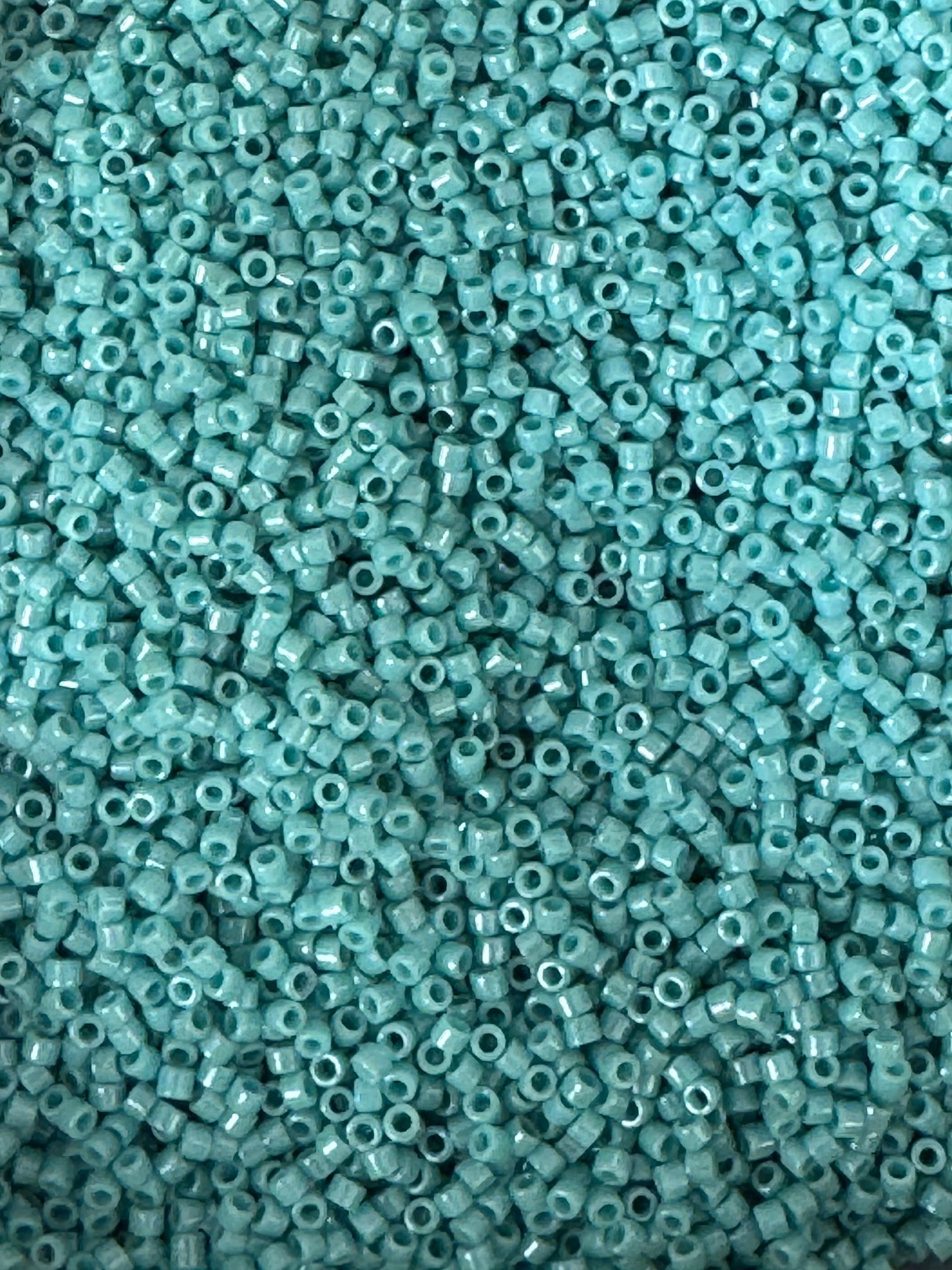 Delica Miyuki, Opaque luster turquoise green