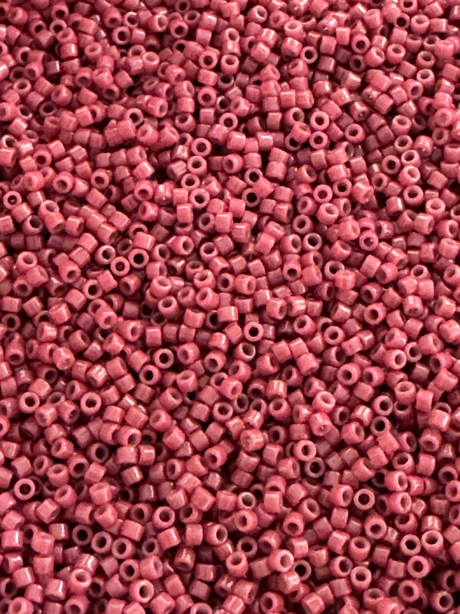Delica Miyuki, Duracoat opaque dyed raspberry