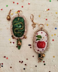 Image 5 of Mono orecchino Conoscenza 🍎✨