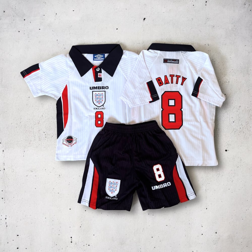 Image of KIDS ENGLAND 98 x BATTY