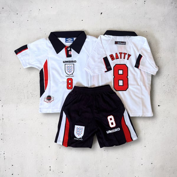 Image of KIDS ENGLAND 98 x BATTY
