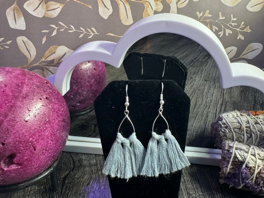Image of Grey Macrame Earrings