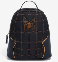 SPIDA MAN GOLD SUIT