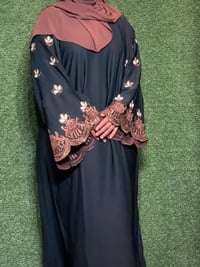 Image 3 of Abaya Brown tulips close