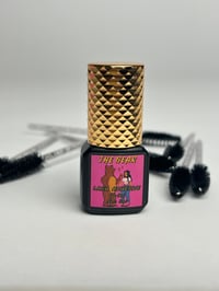 Image 1 of ‼️BEST SELLER ‼️.3 second drying Adhesive "The Bear" 