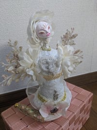 Image 3 of Small White Serpent D  白蛇(小) D