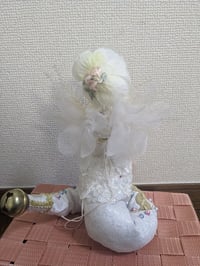 Image 3 of Small White Serpent F  白蛇(小) F