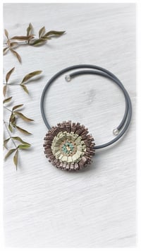 Image 3 of Anemone Basic Necklace - "Paglia"