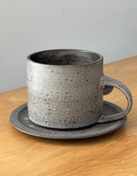 Image 2 of Mug with 2 handles + saucer, set 10