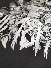 Image 4 of RAPTOR ASSAILLANT // Veste teddy noir & blanc