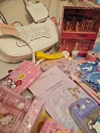 Image 6 of Juicy Couture String of Pearls Crossbody Meets Hello Kitty Bundle 
