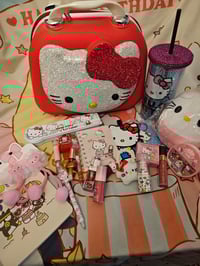 Image 2 of Hello Kitty Red Bling Suitcase Bundle 