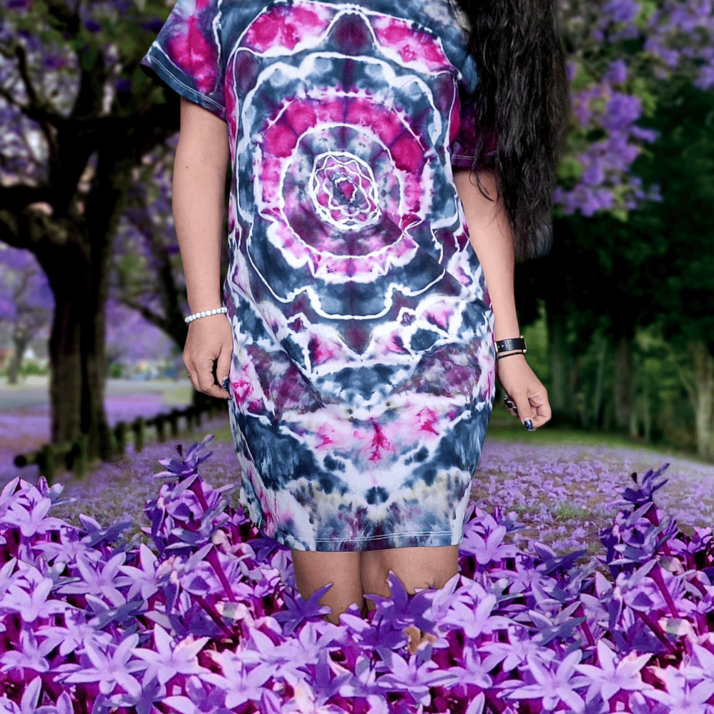 Image of Size L - Tshirt dress- Spring vibes