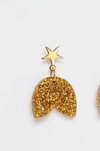Image 4 of Gold glitter acrylic petal dangly earrings
