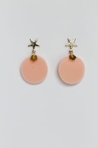 Image 3 of Peach dangly acrylic round earrings with star-shaped post