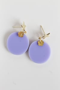 Image 2 of Lavender dangly acrylic round earrings with star-shaped post