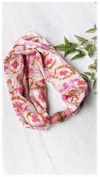 Image 2 of Collana artigianale in seta e pelle CONVERSO DUALISMO - "Bardot" 
