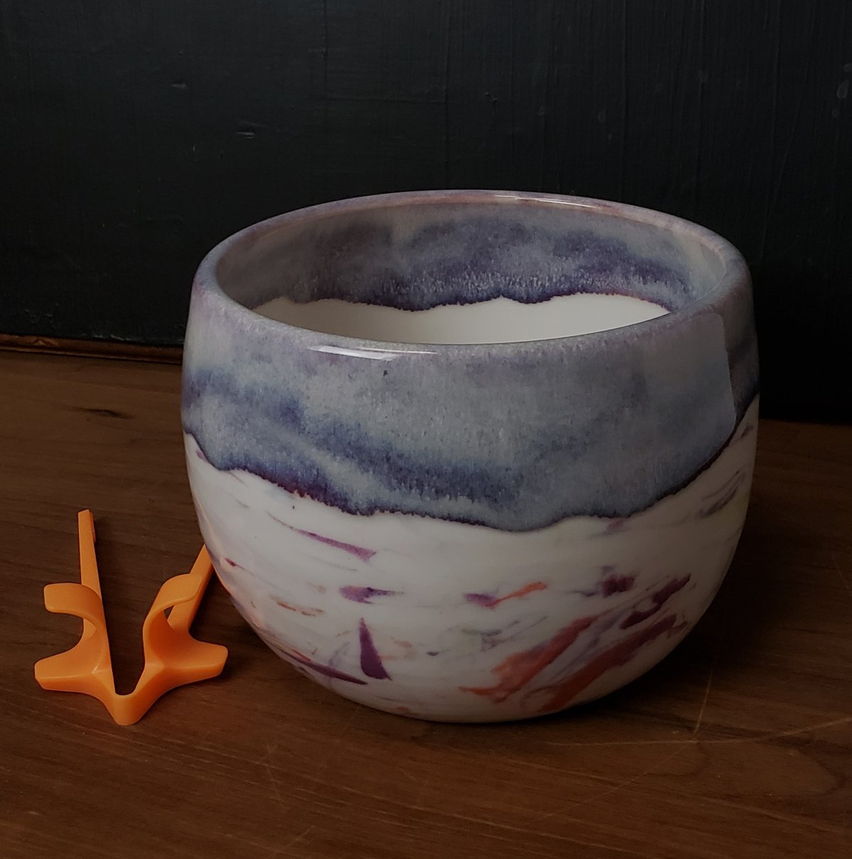 Image of 3.5 cup Marbled Snack Bowl with Snack Tongs 04202502