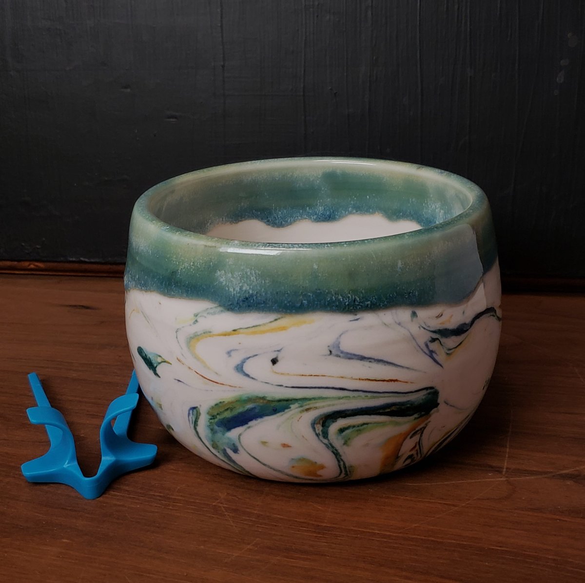 Image of 3 cup Marbled Snack Bowl with Snack Tongs 04202504