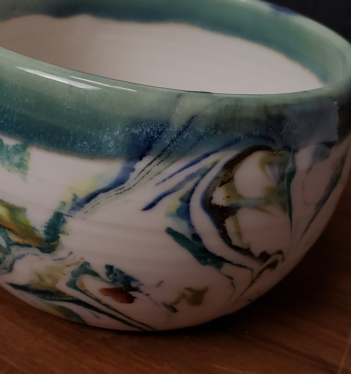 Image of 3 cup Marbled Snack Bowl with Snack Tongs 04202506