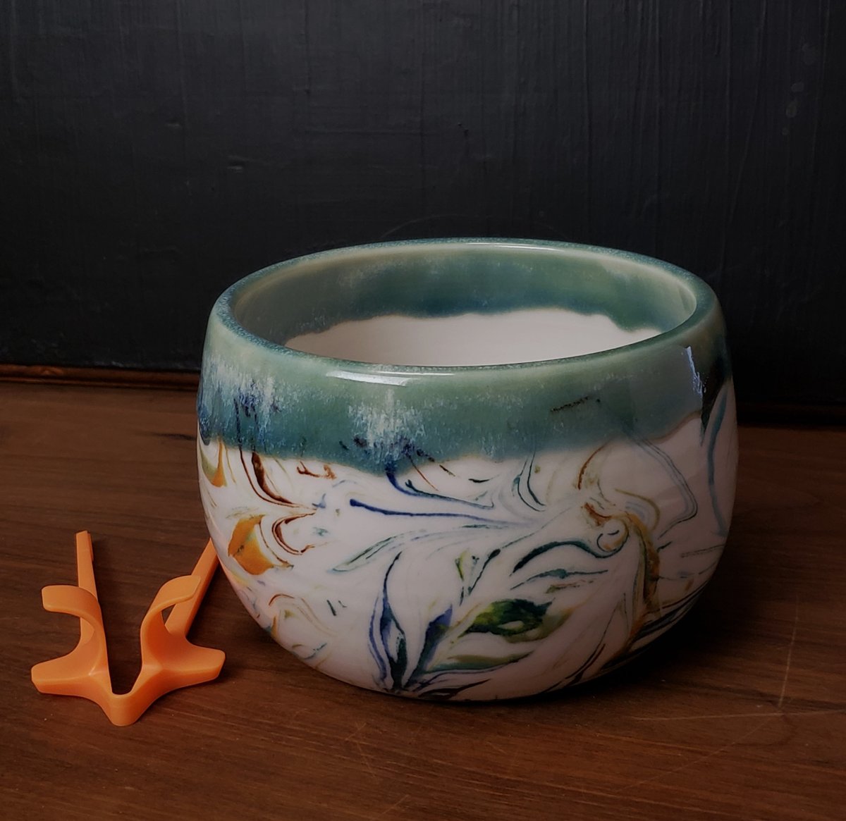 Image of 3 cup Marbled Snack Bowl with Snack Tongs 04202508