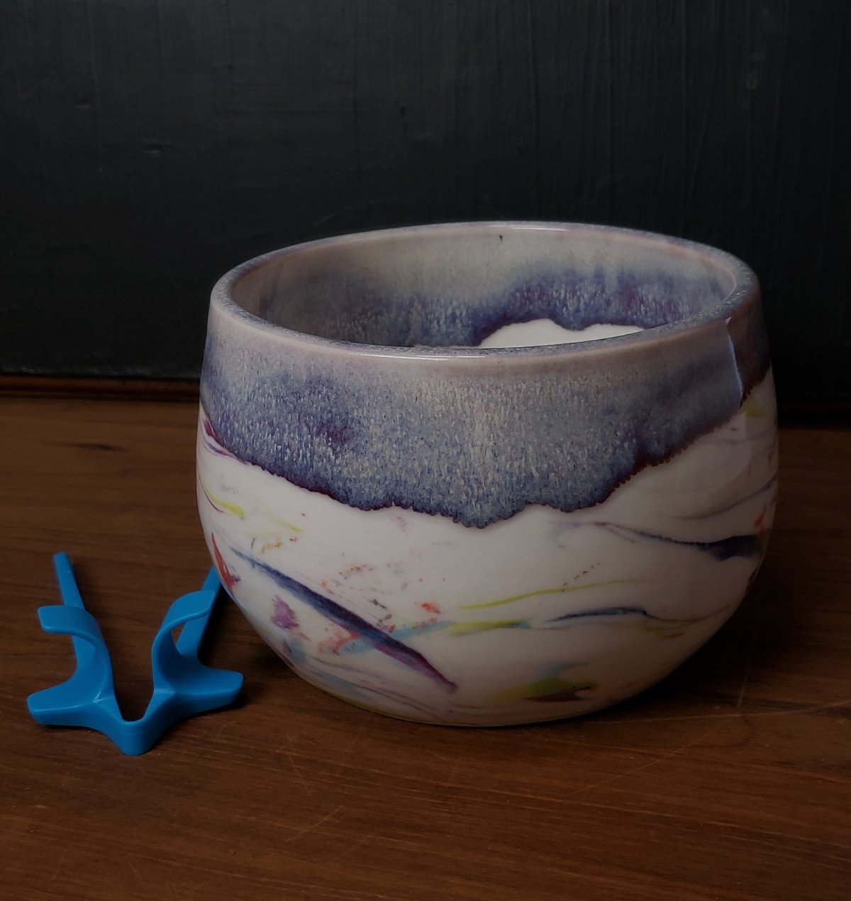 Image of 3 cup Marbled Snack Bowl with Snack Tongs 04202509
