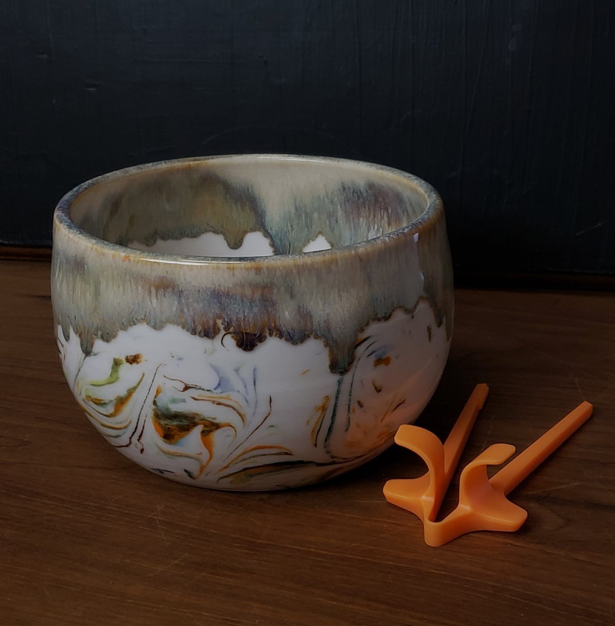 Image of 3 cup Marbled Snack Bowl with Snack Tongs 042025010