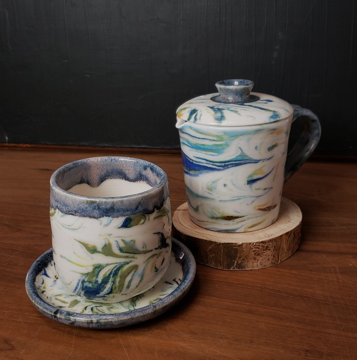 Image of 6 oz. (175 ml) Marbled Tea Steeper with Cup and Saucer 04202501