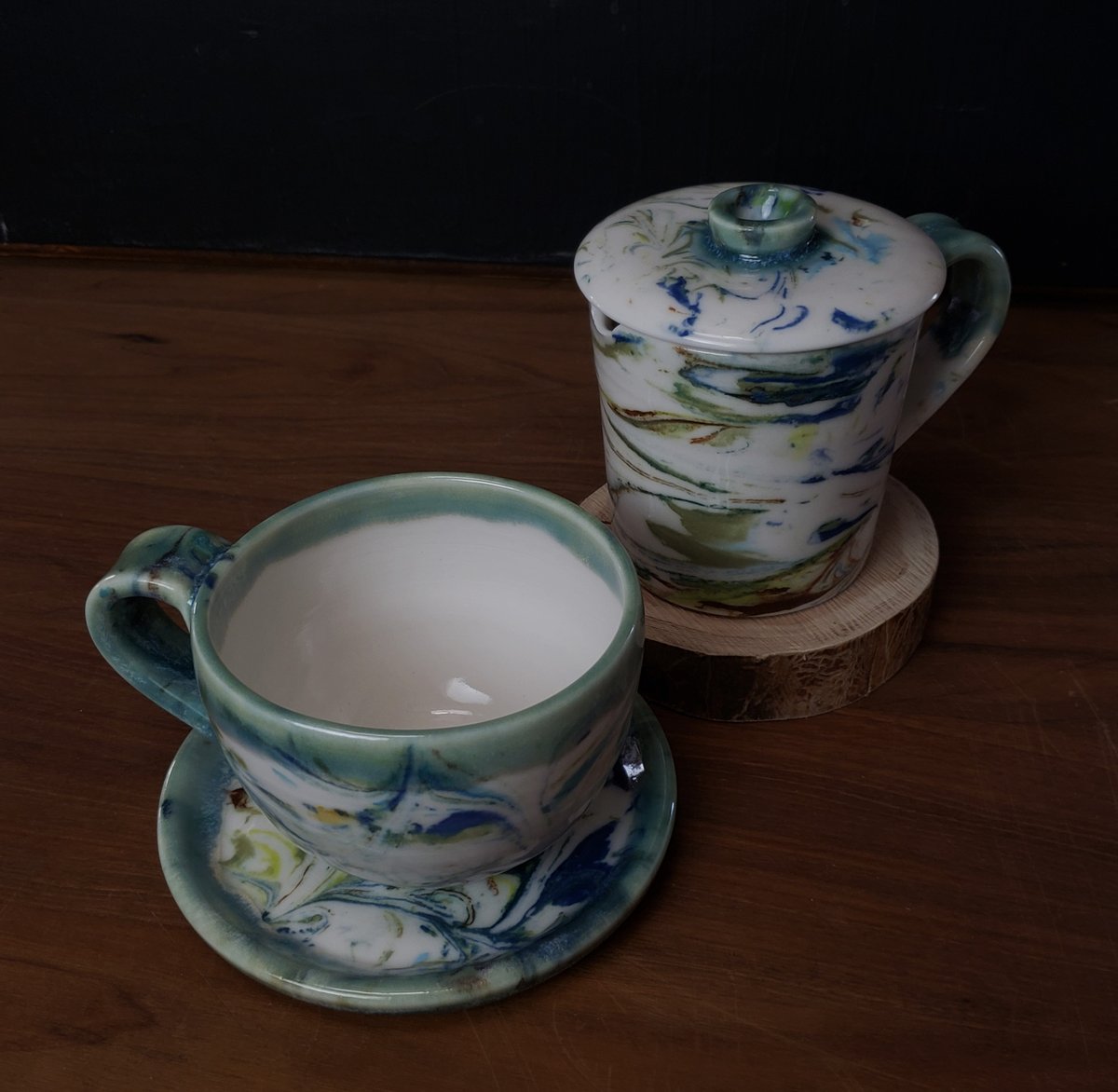 Image of 6 oz. (175 ml) Marbled Tea Steeper with Cup and Saucer 04202503