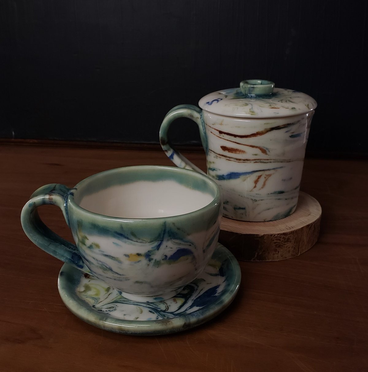 Image of 6 oz. (175 ml) Marbled Tea Steeper with Cup and Saucer 04202503