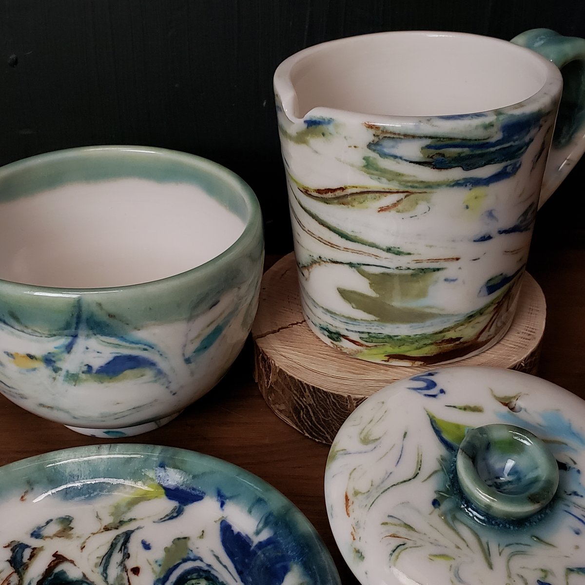 Image of 6 oz. (175 ml) Marbled Tea Steeper with Cup and Saucer 04202503