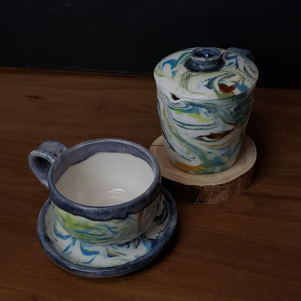 Image of 6 oz. (175 ml) Marbled Tea Steeper with Cup and Saucer 04202505