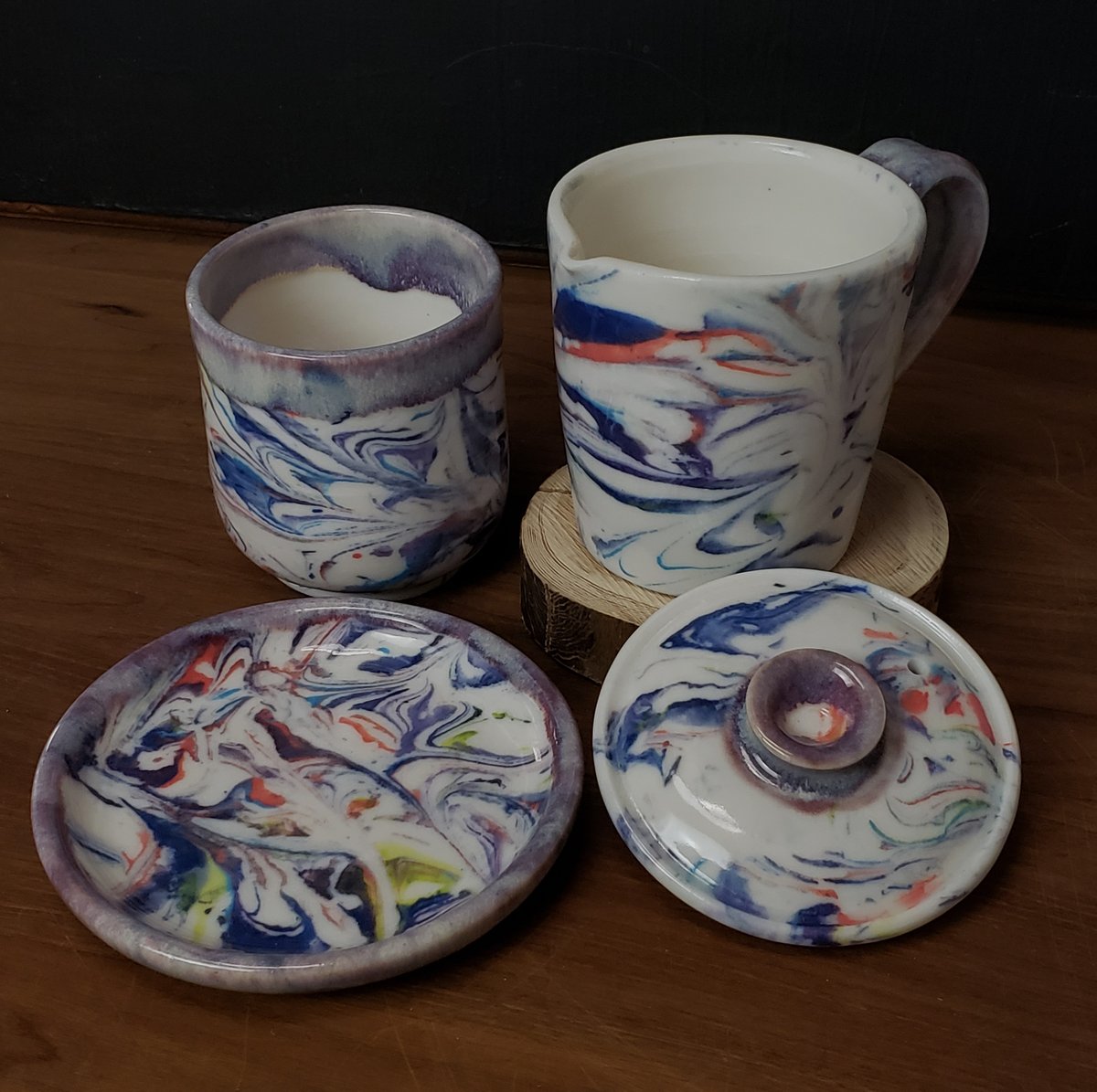 Image of 6 oz. (175ml) Marbled Tea Steeper with Cup and Saucer 04202506