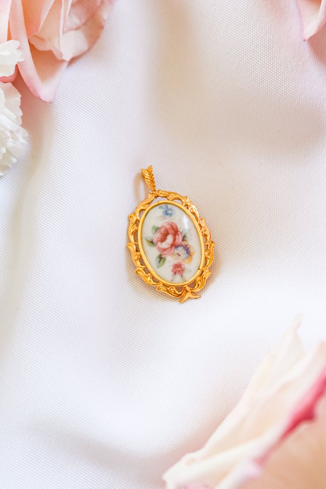 Image of Vintage Royal Grafton Porcelain Pendant from Germany With Certificate of Authenticity
