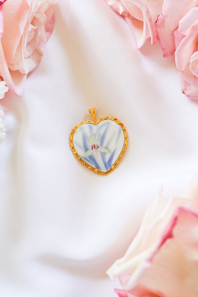 Image of Vintage Fukagawa Porcelain Pendant from Japan with Certificate of Authenticity 