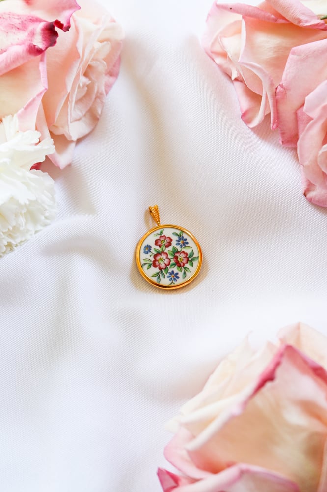 Image of Vintage Paragon Porcelain Pendant from England with Certificate of Authenticity 